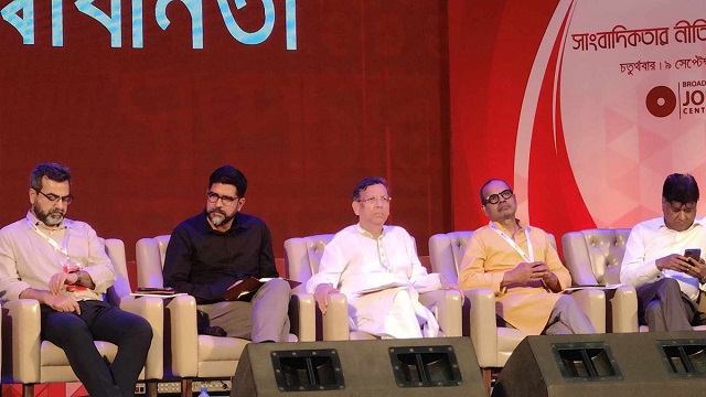 সাইবার আইনের ৪২ ধারার প্রয়োজন আছে : আইনমন্ত্রী