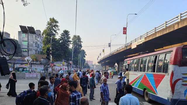 বিএনপি-জামায়াতের ডাকা সকাল-সন্ধ্যা হরতাল চলছে