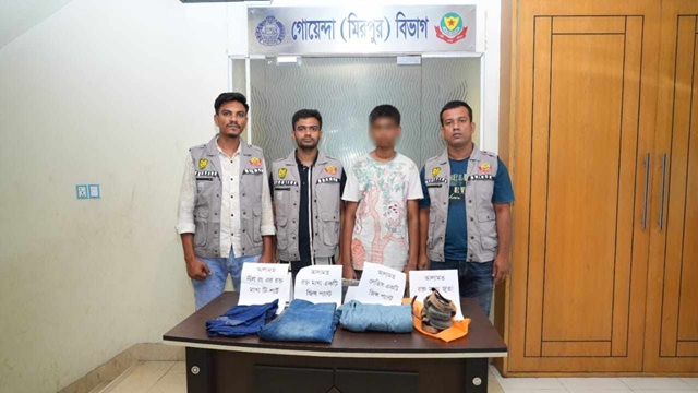 সাইকেল কিনতে এসে টাকা চুরি, দেখে ফেলায় দুই খালাকে খুন