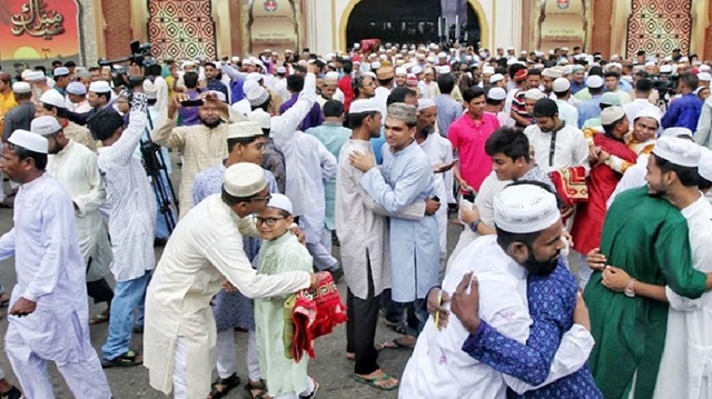 ঈদে ছুটি বাড়ছে কি না জানা যাবে আজ