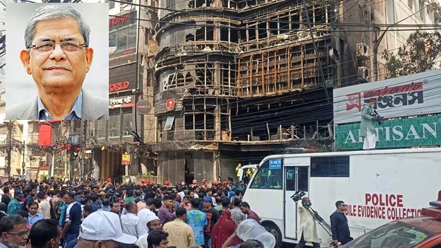 গৃহকর্মী হত্যার অভিযোগে বনশ্রীতে বাড়িতে আগুন