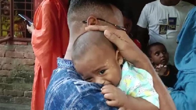 মা-বাবা-বোনকে খুঁজে ফিরছে সাত মাসের হোসাইন