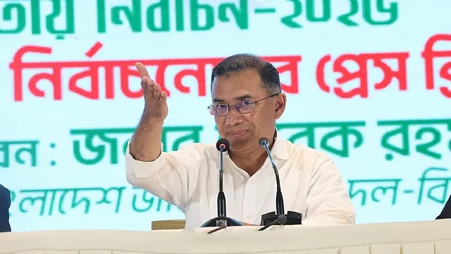 নির্বাচন–পরবর্তী সংবাদ সম্মেলনে বিএনপির চেয়ারম্যান তারেক রহমান। রাজধানীর ইন্টারকন্টিনেন্টাল হোটেলের বলরুম। ১৪ ফেব্রুয়ারি। ছবি : সংগৃহীত